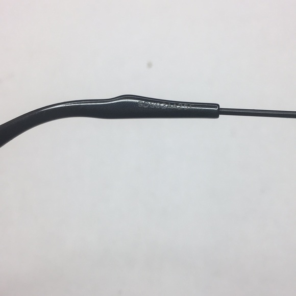 Givenchy Mens Black Aviators GV7012/s 145mm Italy - Picture 8 of 8